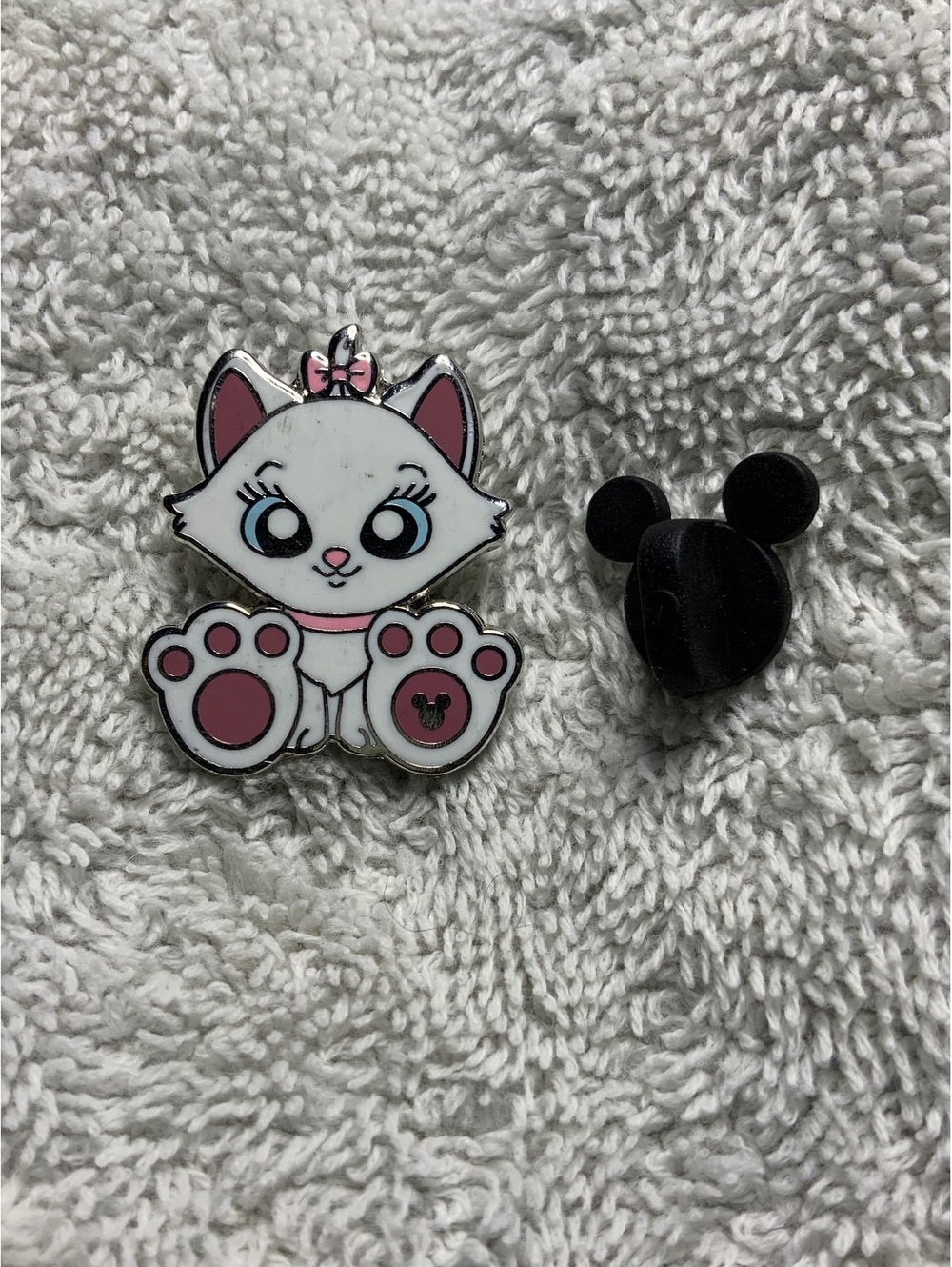 Marie Big Feet Hidden Mickey Disney Pin